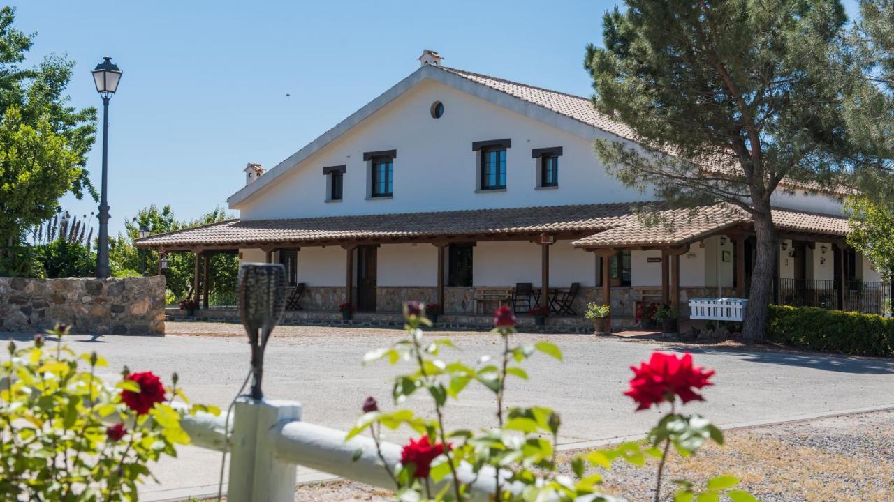 Los Laureles Casa Rural Urda Exteriör bild