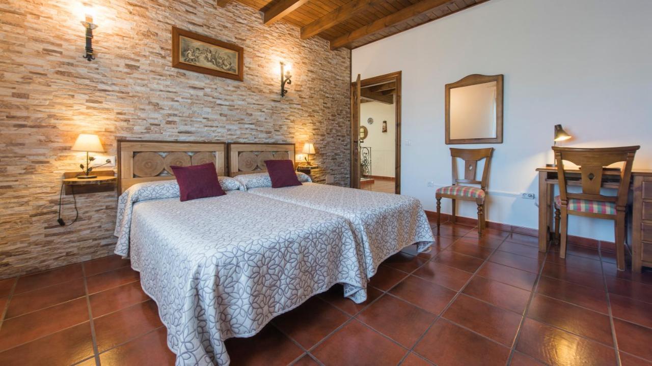 Los Laureles Casa Rural Urda Exteriör bild