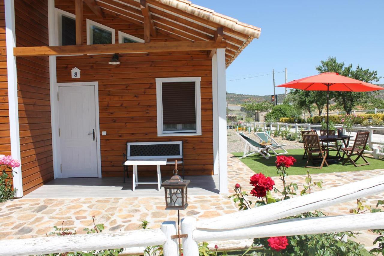 Los Laureles Casa Rural Urda Exteriör bild